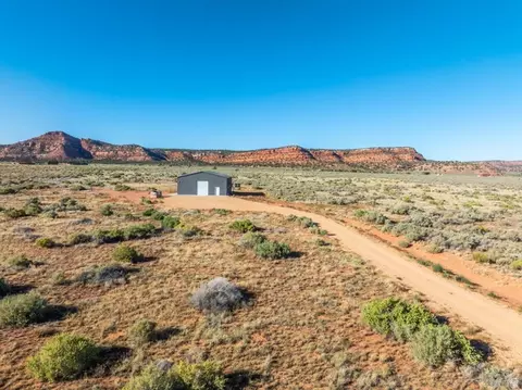 Exterior - 235 S Copper Rd, Kanab, UT 84741 photo 1 of 1