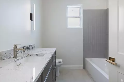 Bath - 426 E Forrest Paddock Dr, Washington, UT 84780 photo 6 of 8