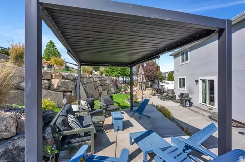 2104 E Weeping Cherry Ln, Eagle Mountain, UT 84005 photo 32