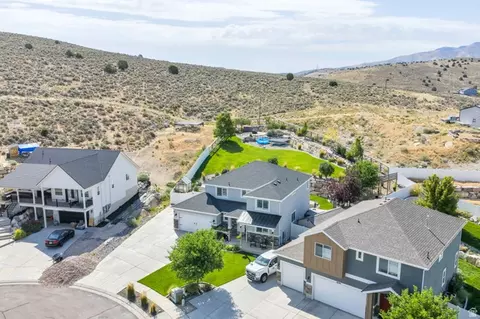 2104 E Weeping Cherry Ln, Eagle Mountain, UT 84005 photo 58