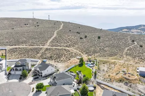 2104 E Weeping Cherry Ln, Eagle Mountain, UT 84005 photo 59