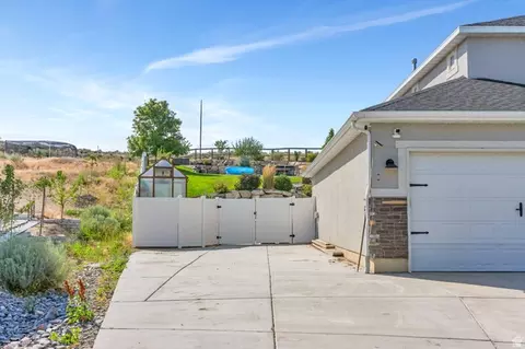 2104 E Weeping Cherry Ln, Eagle Mountain, UT 84005 photo 52
