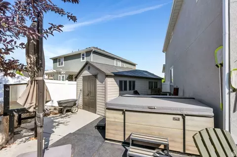 2104 E Weeping Cherry Ln, Eagle Mountain, UT 84005 photo 47