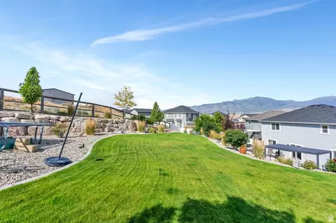 2104 E Weeping Cherry Ln, Eagle Mountain, UT 84005 photo 39