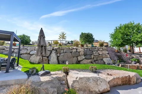 2104 E Weeping Cherry Ln, Eagle Mountain, UT 84005 photo 50