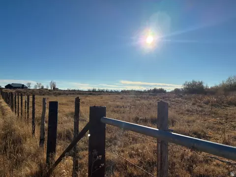 9813 E 4000 S, Lapoint, UT 84039 photo 15