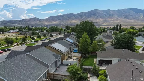 1854 W Shadow Dr, Eagle Mountain, UT 84005 photo 33