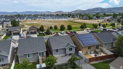 1854 W Shadow Dr, Eagle Mountain, UT 84005 photo 34