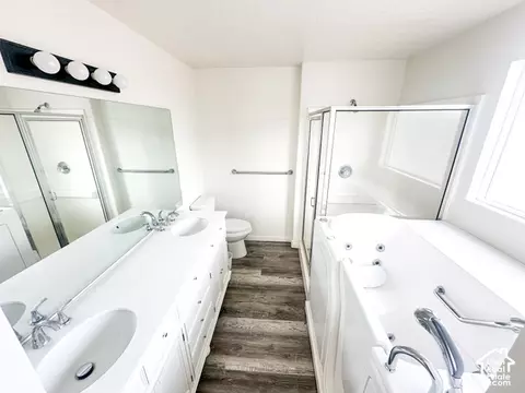 Bath - 705 N 310 E, Tooele, UT 84074 photo 1 of 9