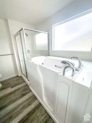 Bath - 705 N 310 E, Tooele, UT 84074 photo 7 of 9