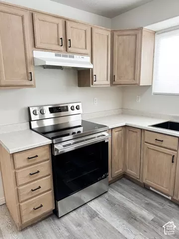 Kitchen - 705 N 310 E, Tooele, UT 84074 photo 3 of 8