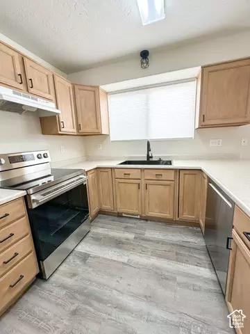 Kitchen - 705 N 310 E, Tooele, UT 84074 photo 8 of 8