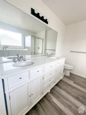 Bath - 705 N 310 E, Tooele, UT 84074 photo 6 of 9