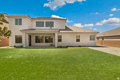 Exterior - 461 E 4290 S, Washington, UT 84780 photo 6 of 9