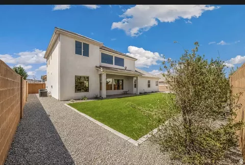 Exterior - 461 E 4290 S, Washington, UT 84780 photo 9 of 9