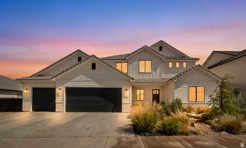 Exterior - 461 E 4290 S, Washington, UT 84780 photo 2 of 9