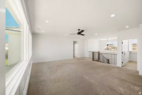 Living - 461 E 4290 S, Washington, UT 84780 photo 4 of 4