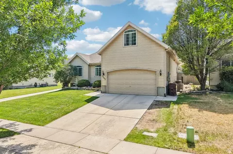 Exterior - 7363 N Ute Dr, Eagle Mountain, UT 84005 photo 6 of 7