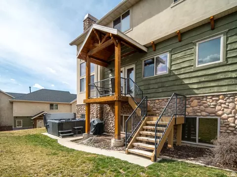 Exterior - 5184 E Fairview Loop C404, Eden, UT 84310 photo 7 of 8