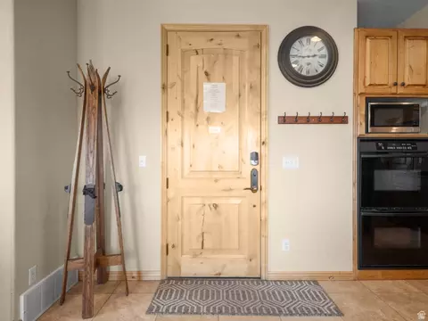 Entry Way - 5184 E Fairview Loop C404, Eden, UT 84310 photo 1 of 3