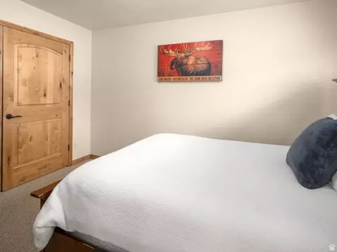Bedroom - 5184 E Fairview Loop C404, Eden, UT 84310 photo 3 of 7