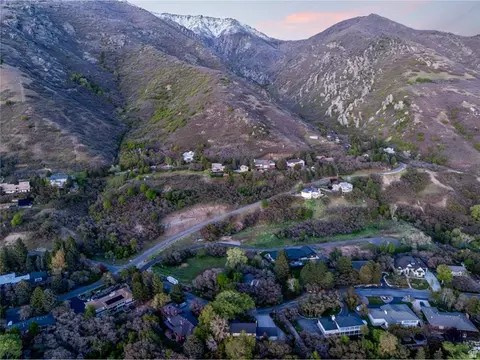 View/Area - 6069 S 2900 E, Uintah, UT 84403 photo 6 of 10