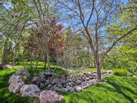 Exterior - 6069 S 2900 E, Uintah, UT 84403 photo 11 of 47