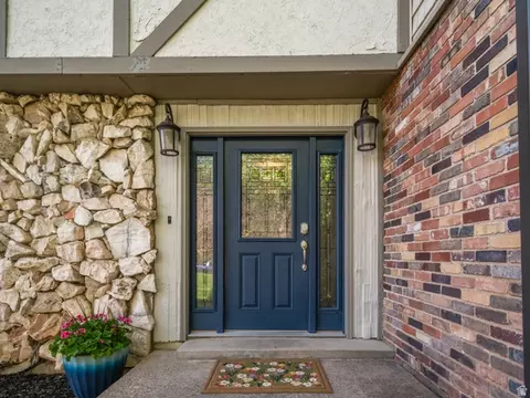 Exterior - 6069 S 2900 E, Uintah, UT 84403 photo 42 of 47