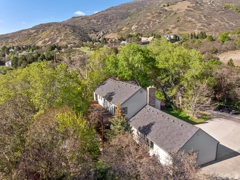 View/Area - 6069 S 2900 E, Uintah, UT 84403 photo 5 of 10