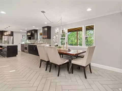 Dining - 6069 S 2900 E, Uintah, UT 84403 photo 2 of 3