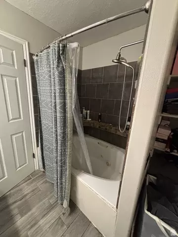 Bath - 732 S 1370 W, Orem, UT 84058 photo 3 of 9