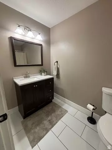 Bath - 732 S 1370 W, Orem, UT 84058 photo 2 of 9