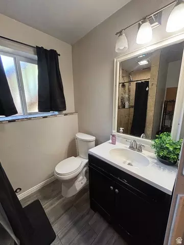 Bath - 732 S 1370 W, Orem, UT 84058 photo 6 of 9