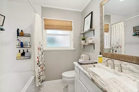 Bath - 2920 Tyler Ave, Ogden, UT 84403 photo 1 of 2