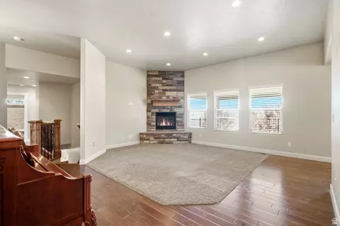 Living - 417 E 930 S, Nephi, UT 84648 photo 1 of 6
