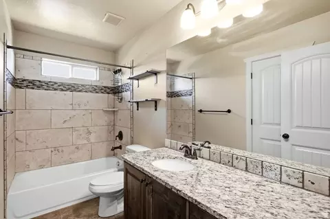 Bath - 417 E 930 S, Nephi, UT 84648 photo 1 of 6