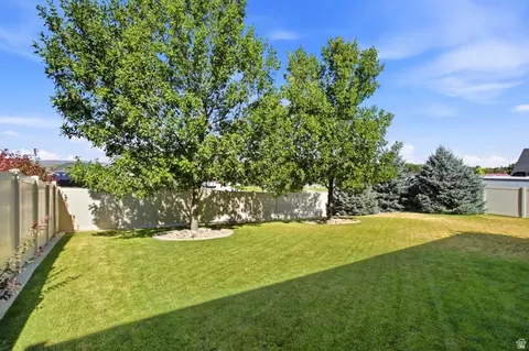 Exterior - 417 E 930 S, Nephi, UT 84648 photo 5 of 16