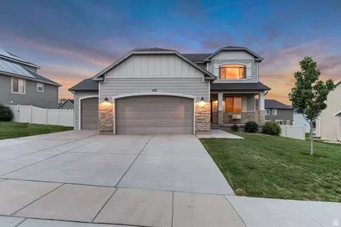 172 W Stillwater Dr, Saratoga Springs, UT 84045
