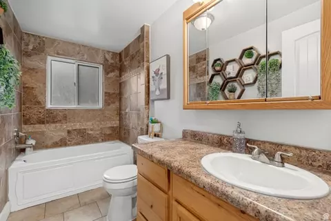 Bath - 512 N 100 E, Tooele, UT 84074 photo 1 of 2