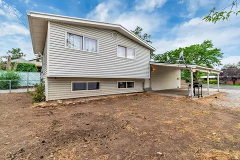 Exterior - 512 N 100 E, Tooele, UT 84074 photo 1 of 2