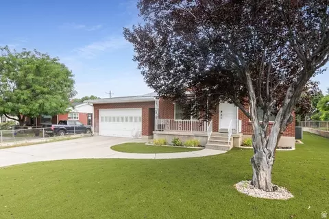 Exterior - 173 E 1050 N, Bountiful, UT 84010 photo 9 of 9