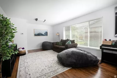 Living - 173 E 1050 N, Bountiful, UT 84010 photo 1 of 3
