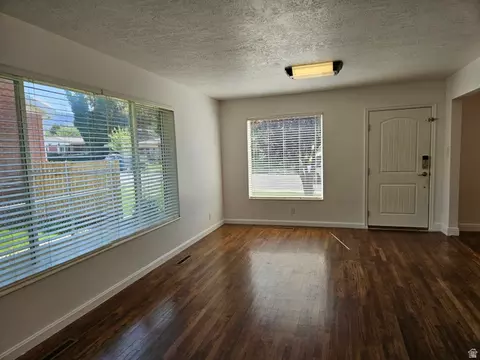 Living - 173 E 1050 N, Bountiful, UT 84010 photo 3 of 3