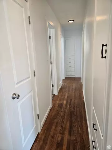 Entry Way - 173 E 1050 N, Bountiful, UT 84010 photo 2 of 3