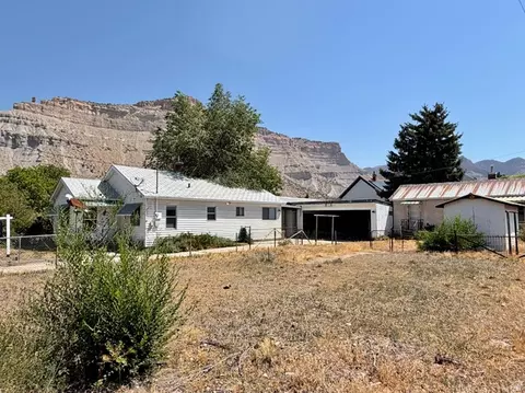 Exterior - 151 S Roosevelt, Helper, UT 84526 photo 4 of 5