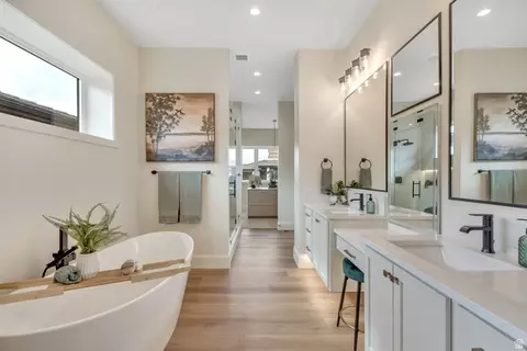 Bath - 1342 N 750 E #10, Orem, UT 84097 photo 2 of 6
