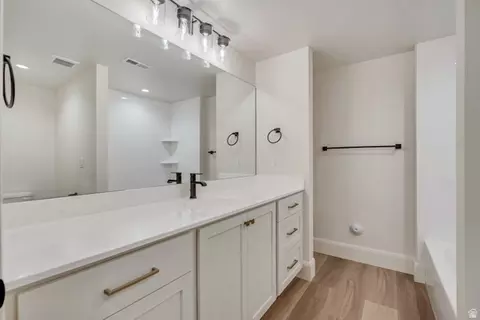 Bath - 1342 N 750 E #10, Orem, UT 84097 photo 5 of 6