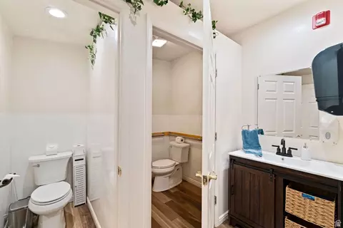 Bath - 17017 Ant Flat Rd, Avon, UT 84328 photo 1 of 10