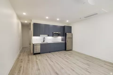 Kitchen - 214 S 200 E #4, Moab, UT 84532 photo 2 of 3