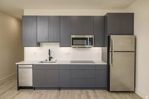 Kitchen - 214 S 200 E #4, Moab, UT 84532 photo 3 of 3